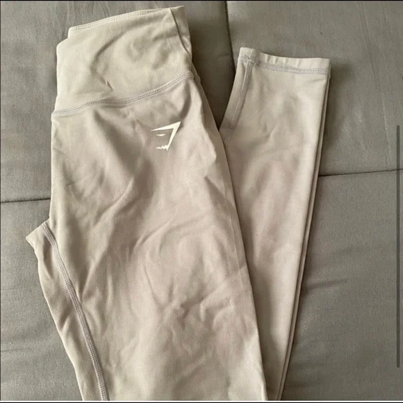 Gymshark bundle - Picture 3 of 7